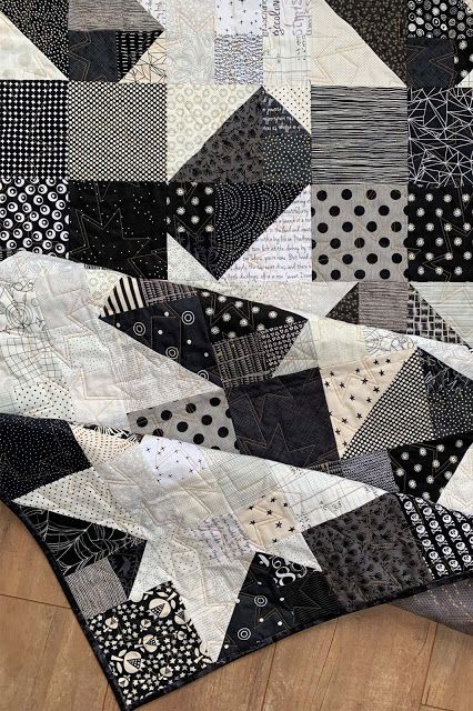 The Starship quilt is a fantastic modern quilt pattern, and using black and white fabrics in this scrappy variation yields new and exciting results. Black And White Scrappy Quilt, Black And White Quilts Patterns Ideas, Black And White Quilt, Modern Traditional Design, Layer Cake Quilt Patterns, Different Shades Of Black, Neutral Quilt, Modern Quilt Pattern, Charm Pack Quilts