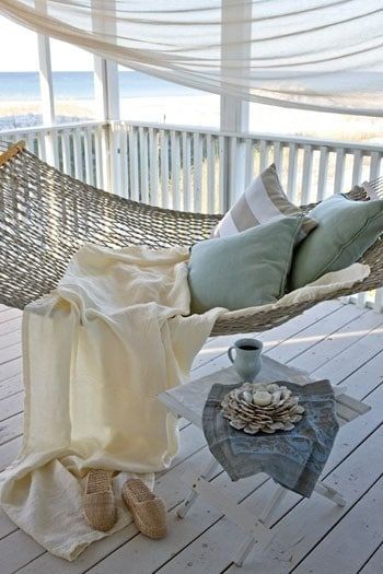 Strand Decor, Dream Beach Houses, Cottage By The Sea, Beach House Interior, Dream Beach, Beach Living, Beach Cottages, Coastal Living, My New Room