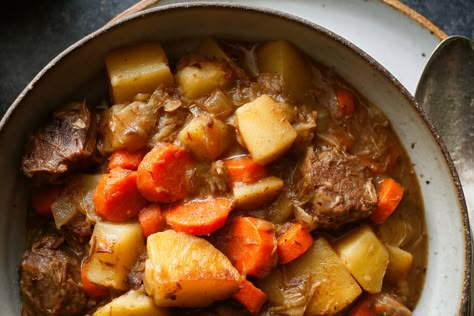 Old-Fashioned Beef Stew Recipe Gingersnap Truffles, Juiciest Turkey, Mexican Churros, Old Fashioned Beef Stew, Homemade Extracts, Authentic Pasta, Tasty Beef Stew, Beef Barbacoa, Stuffed Meatloaf