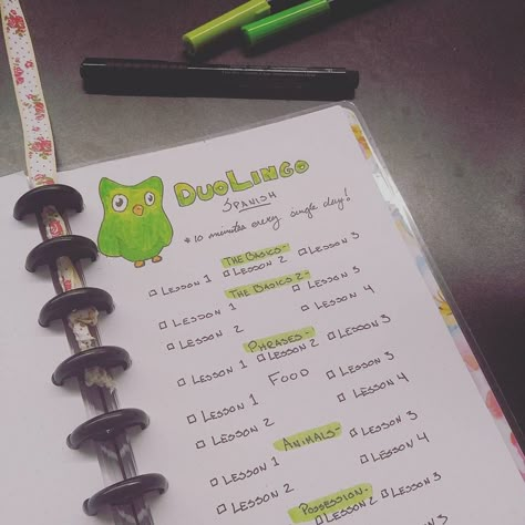 Duolingo Tracker, Language Bujo, Bilingual Humor, Anime Planner, Language Planner, Best Language Learning Apps, Bullet Journal Prompts, Learn Spanish Free, Language Journal