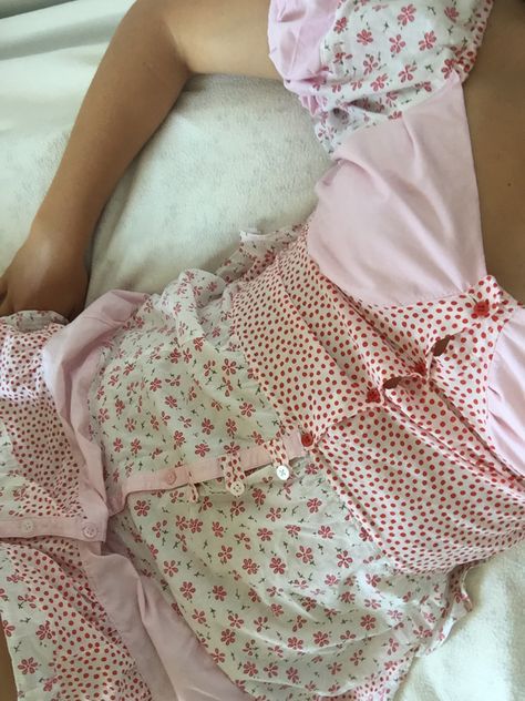 floral prints polka dots red pink flowers dress summer outfit handmade upcycled fashion Pastel Lifestyle, Summer Dress Aesthetic, Aesthetic Patchwork, Lucy Montgomery, Pink Wardrobe, Daughter Outfits, Patchwork Clothes, Digital Closet, Student Fashion