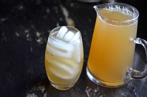 Jamaican Lemonade Recipe, Jamaican Lemonade, How To Make Lemonade, Beverage Cart, Jamaica Food, Main Recipes, Drink Cart, Short Cake, Make Lemonade