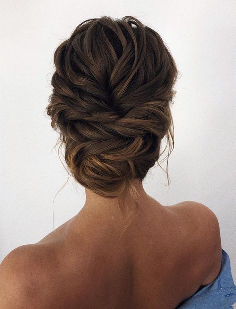 Classic Updo Wedding, Updo Simple, Wedding Updo Hairstyles, Updo Wedding Hairstyles, Bridal Braids, Classic Updo, Wedding Updos, Updo Wedding, Elegant Wedding Hair