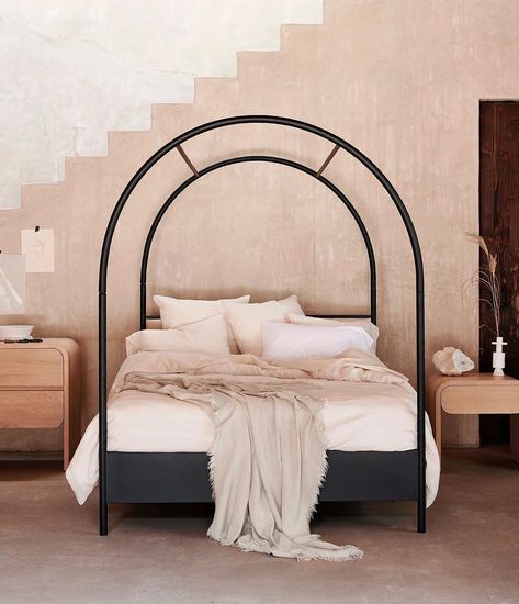 Well, it's official. This #arched #bed wasn't only my dream. But seems a lot of you out there were ready for a new twist on the ol'… Arched Canopy Bed, Leanne Ford Interiors, Girl Apartment, Wood Dining Room Table, American Interior, Bed Bedroom, White Sheets, Décor Boho, Canopy Bed