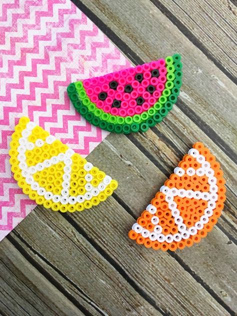 Perler Bead Magnets, Perler Bead Designs, Hama Art, Profitable Crafts, Fruit Crafts, Diy Fleur, Easy Perler Bead Patterns, Diy Unicorn, Crafts For Teens To Make