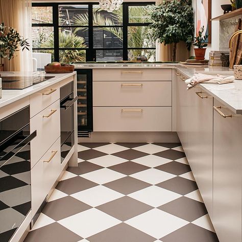 How to nail the checkerboard flooring trend | Harvey Maria