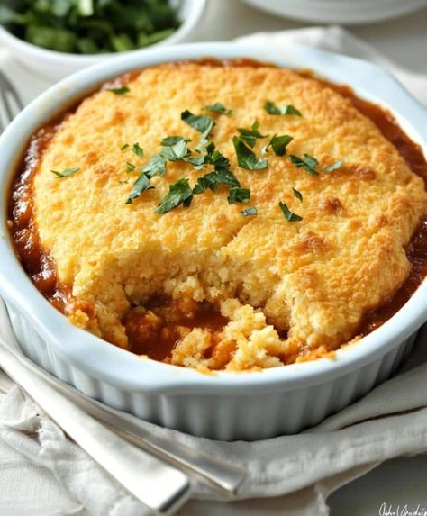 Pot Pie With Cornbread Crust, Chili Pot Pie, Hobo Casserole, Cornmeal Cornbread, Cornbread Crust, John Wayne Casserole, Pretzels Chocolate, Chili Pot, Taco Lasagna