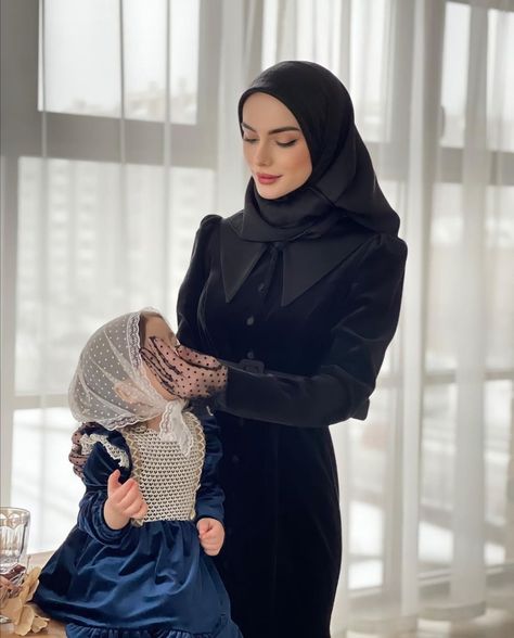 Modern Hijab Fashion, Muslim Outfits Casual, Fashion Top Outfits, Hijabi Style, Modest Dresses Casual, Style Hijab, Muslim Outfits, Muslim Fashion Outfits, Hijabi Fashion