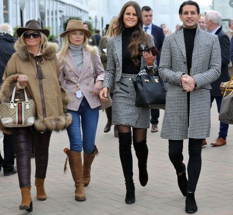 Cheltnam Races Fashion Winter, Ladies Country Fashion, Fall Horse Racing Outfits Women, Race Day Outfits Winter, Horse Races Outfit Winter, Cheltnam Races Outfit, Cheltenham Races Outfits Winter, Outfits For Horse Races For Women, Cheltenham Races Outfits Women