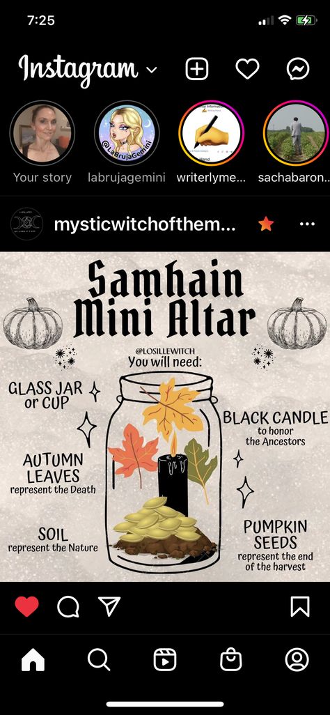 Samhain Mini Altar, Imbolc Altar In A Jar, Samhain Spell Jar, Witchy Chants, Witchy Holidays, Witchy Inspiration, Altered Jars, Witch Things, Witchy Tips