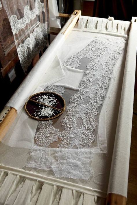 Tambour Lace, Embroidery School, Couture Beading, Tambour Beading, Haute Couture Embroidery, Embroidery Fashion Detail, Learning To Embroider, Tambour Embroidery, Contemporary Embroidery