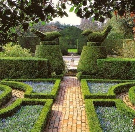 Hidcote Manor Garden Gloucestershire England, Formal Garden Design, Chipping Campden, Manor Garden, Brick Path, Gardens Of The World, Topiary Garden, Famous Gardens, English Gardens