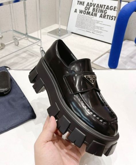 Luxury Leather Platform Loafers Modern Style, Luxury Leather Chic Platform Loafers, Luxury Chic Patent Leather Platform Loafers, Prada Shoes Women, Platform Prada Loafers, Prada Brushed Leather Loafers, Prada Monolith, Pointed Loafers, Classy Shoes