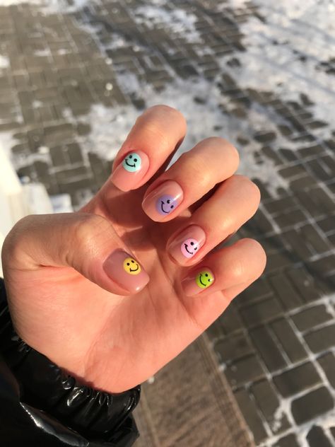 Smiley Nails, Smile Aesthetic, Happy Nails, Dark Nails, Nails Inspo, Smile Face, Short Nails, Nail Ideas, Cute Nails