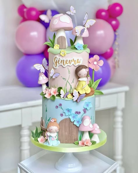 Fairy Garden Birthday Cake, Garden Theme Cake, Garden Birthday Cake, Baby Cake Pops, Fairy Garden Cake, Castle Birthday Cakes, Fairy Birthday Cake, Cake Competition, Tinkerbell Cake