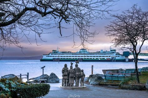 Life In Northwest Washington | Edmonds waterfront on New Year’s Eve | Facebook New Year’s Eve, North West, Washington