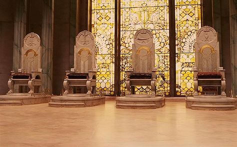 The 4 thrones with "Once a king or queen of Narnia, always a king or queen of Narnia" underneath (Old English style font?) Narnia 4, Cair Paravel, Peter Pevensie, Lucy Pevensie, Narnia 3, Royal Throne, Edmund Pevensie, Throne Room, Terry Pratchett