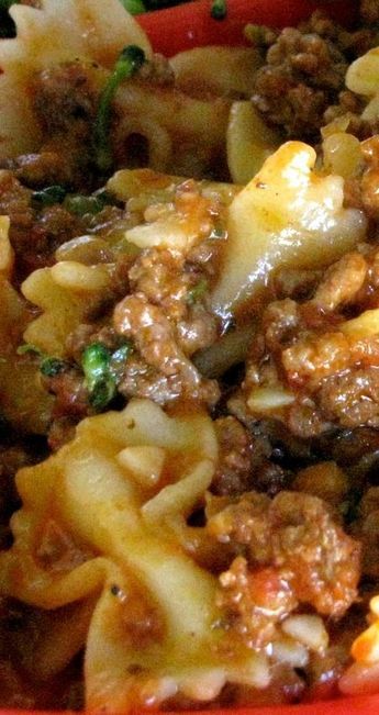 Crockpot Ravioli, Ravioli Casserole, Bow Tie Pasta, Pot Recipes Healthy, Pot Recipes Easy, Crock Pot Recipes, Bake Recipes, Crockpot Recipes Beef, Recipes Pasta