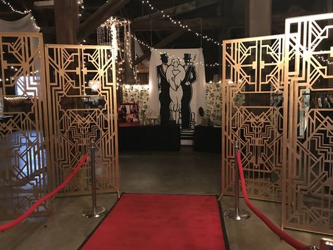 What an entrance! Casino Theme Party Entrance, Great Gatsby Red Carpet, Gatsby Party Entrance, Roaring 20s Party Entrance, Gatsby Entrance Decor, Great Gatsby Entrance Decor, Gala Entrance Ideas, The Great Gatsby Decor, Party Entrance Decoration Entryway