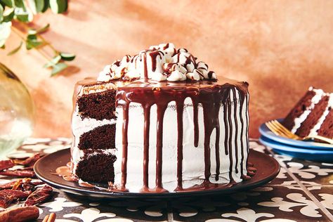 Mexican Hot Chocolate Cake Mexican Hot Chocolate Cake, Cake With Marshmallow Frosting, Hot Chocolate Cake Recipe, Hot Chocolate Cake, King Arthur Baking, Marshmallow Frosting, King Food, Chocolate Layer Cake, Mexican Hot Chocolate