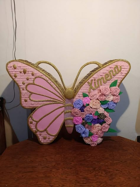 Cincoañera Ideas, Butterfly Pinata, Princess Jasmine Birthday Party, Butterfly Theme Party, Princess Jasmine Birthday, Butterfly Birthday Cakes, Flower Birthday Party, Butterfly Balloons, Jasmine Birthday