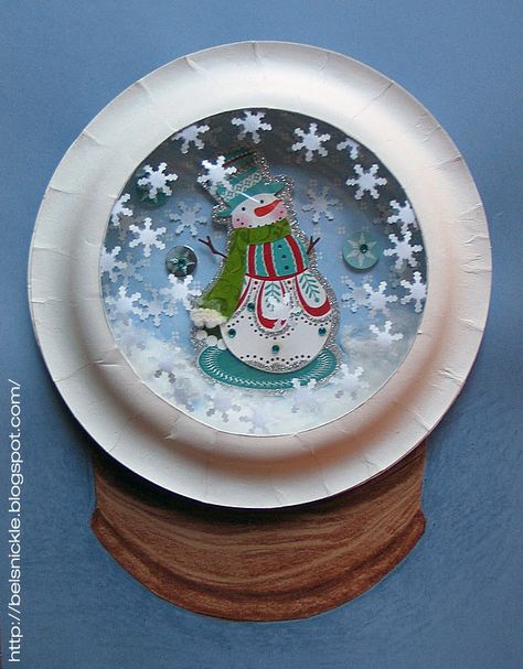 15 Incredibly Cute Paper Plate Christmas Crafts Snow Globe Crafts, Globe Crafts, Paper Plate Crafts For Kids, Christmas Globes, Christmas Paper Plates, Tree Craft, Christmas Snow Globes, Winter Crafts For Kids, Paper Plate Crafts