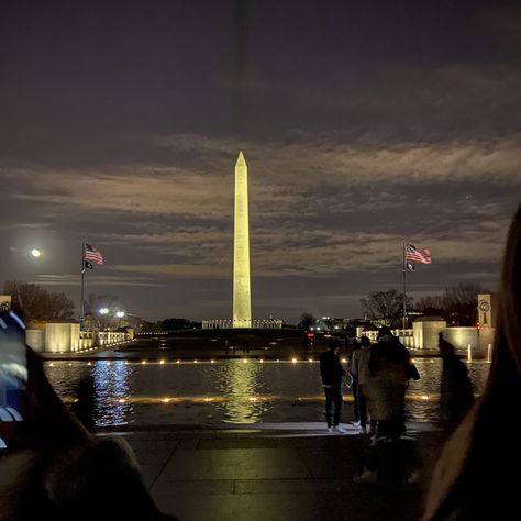 Downtown Dc Washington Dc, Dc Nightlife, Washington Dc At Night, Dc School Trip, Dc At Night, Washington Dc Aesthetic, Washington Dc Summer, Washington Aesthetic, Dark Romance Aesthetic