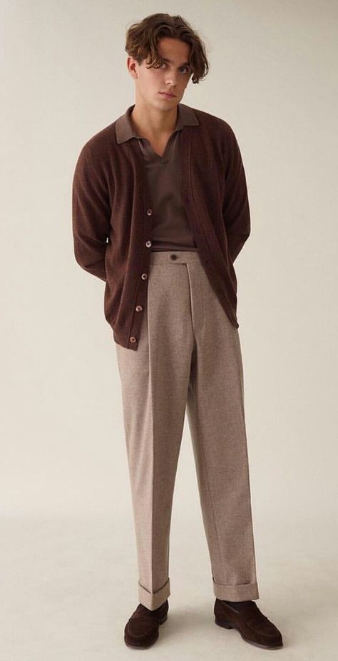 Monochromatic Outfit Aesthetic Men, Monochromatic Outfit Men, Monochrome Outfit Men, Earth Tone Outfits Men, Neutral Tones Fashion, Brown Cardigan Outfit, Chinos Men Outfit, Earth Tone Outfits, Brown Pants Outfit