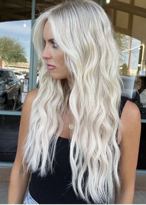 Ash And Platinum Blonde, Best Products For Dyed Blonde Hair, Blonde Hair White, Super Bright Blonde Hair, Long Bleach Blonde Hair, Platinum Hair With Shadow Root, Rooty Icy Blonde Hair, Icy Blonde Highlights On Blonde Hair, Fresh Blonde Hair