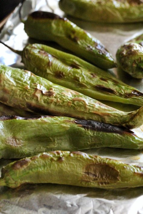 Fancy Navajo Recipe: How to Roast Green Chile in the Oven - TheFancyNavajo Roast Hatch Chiles In Oven, How To Roast Green Chiles In The Oven, Roast Green Chili In Oven, How To Roast Hatch Green Chiles In Oven, Navajo Food Recipes, Navajo Recipes, Navajo Bread, Navajo Food, Hatch Green Chili Recipe