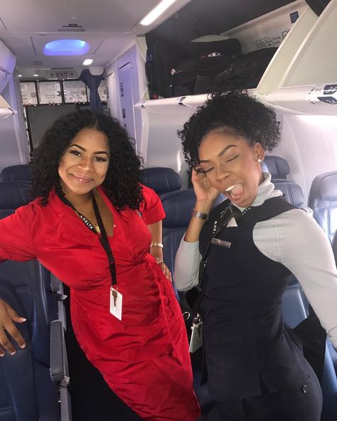 754 Likes, 11 Comments - Lorelle Los Oliveira (@justtlo) on Instagram: “I'm always running into the prettiest gals Delta has to offer! Hey Rae! #flygals #SeeLOFly…” Delta Airlines Flight Attendant, Delta Flight Attendant, Become A Flight Attendant, Next 6 Months, Delta Flight, Flight Attendant Life, Airline Flights, Delta Airlines, Fly Girl