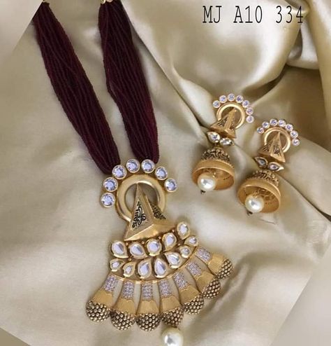 Bridal Necklace Designs, Antique Necklaces Design, Choker Necklace Designs, Modern Gold Jewelry, Antique Jewellery Designs, Gold Jewelry Simple Necklace, Gold Mangalsutra Designs, Gold Necklace Indian, Gold Necklace Indian Bridal Jewelry