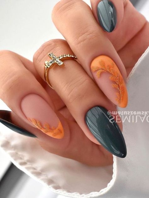 #Relationship# fashion# diy November Nails, Green Nail Designs, Fall Nail Art, Nail Art Ideas, Fall Nail, Fall Nail Designs, Fancy Nails, Chic Nails, Gorgeous Nails