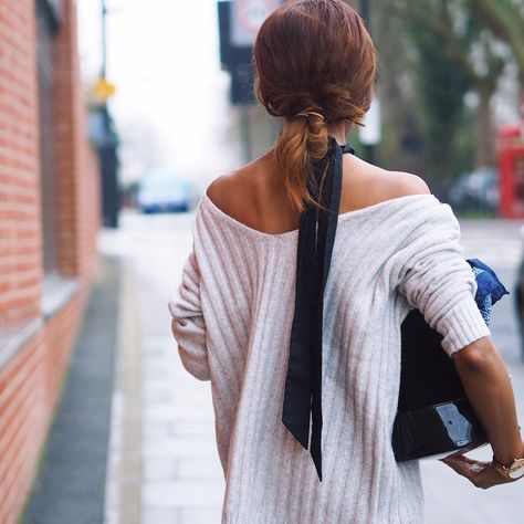 Instagram Star Wars Movie, Messy Bun, Sweater Dress, Fall Winter, Star Wars, London, Instagram Post, Black And White, Silk