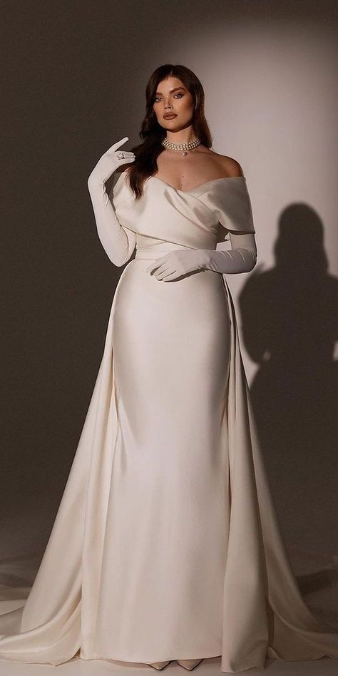 Silk Dress Big Size, Silk Wedding Dresses, Silk Bridal Gown, Plus Size Bridal Dresses, Silk Wedding Gown, Plus Wedding Dresses, Wedding Dress Types, Plus Size Wedding Gowns, Plus Size Bride