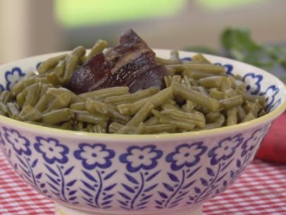 Trish Yearwood Recipes, Tricia Yearwood Recipes, Green Beans And Bacon, Beans And Bacon, Trisha Yearwood Recipes, Green Beans Recipe, Salt Pork, Trisha Yearwood, Brisket Recipes