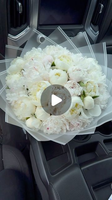 Tatevik Baharyan on Instagram: "How to wrap a big round bouquet?   ✨👇🏼Comment TUTORIALS for a link to STEP BY STEP flower wrapping tutorials!   #montreal #montrealflorists #fleuristemontreal" Round Bouquet Wrapping, Bouquet Tutorial, Round Bouquet, Flower Wrapping, How To Wrap, Bouquet Wrap, Flowers Bouquet, Montreal, Florist