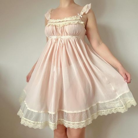 Nightgowns Aesthetic, Night Gown Outfit, Terrence Loves You, Sewing Aesthetic, Babydoll Dresses, Babydoll Style, Pretty Lingerie, Pink Outfits, Really Cute Outfits