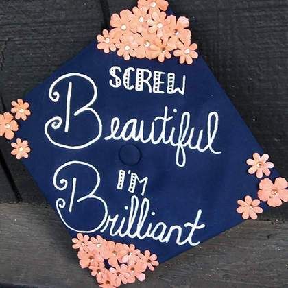 22 Amazing Grey's Anatomy Inspired Grad Caps - Women.com Cap Decorating Ideas, College Grad Cap Ideas, Grad Cap Decorated, Graduation Cap Decoration Diy, High School Graduation Cap, College Graduation Cap Decoration, Grad Hat, Grad Cap Designs, Diy Graduation Cap