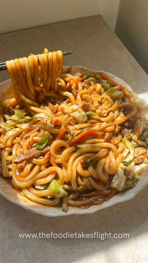 Easy Saucy Udon Noodles - The Foodie Takes Flight Recipes Using Udon Noodles, Udon Noodle Recipe Vegetarian, Noodle Photography, Udon Noodle Stir Fry, Udon Noodle Recipe, Chicken Udon Noodles, Thick Noodles, Chicken Udon, Beef Udon