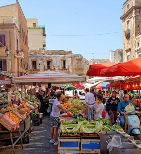 Ballarò street market in Palermo, Sicily_ Italy Italian Street Market, Italy Shopping Street, Italy Market, Palermo Italy, Italian Market, Italian Aesthetic, Italian Street, Palermo Sicily, Italian Lifestyle