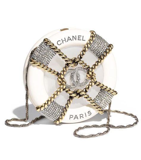 2019 Crystal La Pausa Miniaudière New Chanel Bags, Chanel Cruise, Chanel Collection, Diane Kruger, Chanel Accessories, Chanel Vintage, Burberry Handbags, Prada Handbags, Chanel Bags