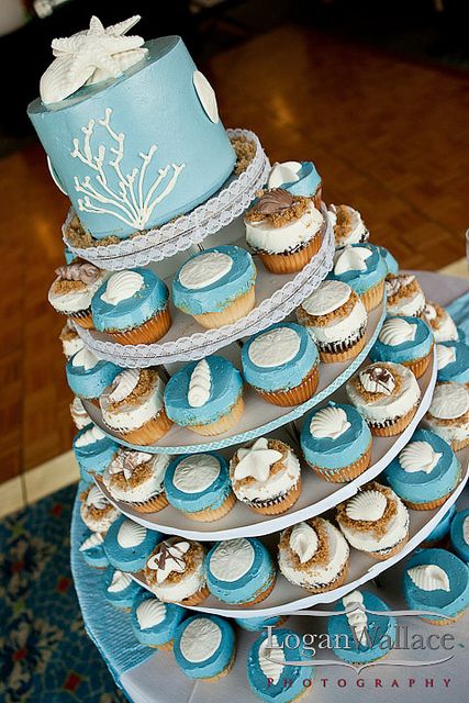 Beach Wedding Cupcakes, Beach Theme Wedding Cakes, Beach Wedding Decorations Reception, Dream Beach Wedding, Beachy Wedding, Wedding Ceremony Ideas, Beach Cakes, Beach Wedding Cake, Wedding Cakes With Cupcakes