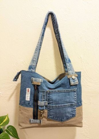 Bag From Denim Jeans, Denim And Leather Bags, Denim Tote Bag Diy Old Jeans Free Pattern, Denim Bags From Jeans Diy, Jean Purses Ideas Recycled Denim, Denim Crafts Upcycling, Denim Purses And Bags Old Jeans, Denim Repurpose, Jeans Bags Ideas