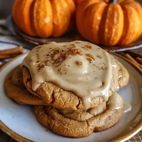 Pumpkin Cookies with Brown Butter Icing Cookies With Brown Butter, Brown Butter Icing, Brown Butter Cookies, Pumpkin Spice Cookies, Homemade Pumpkin Puree, Butter Icing, Pumpkin Chocolate Chip Cookies, Spiced Pumpkin, Spice Cookies