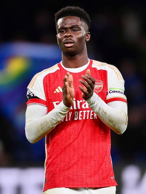 Bukayo Saka on X Saka England, Saka Arsenal, Bukayo Saka, Hand Band, England National Team, Football Players Images, Football Boyfriend, Football Party Food, Fake Money