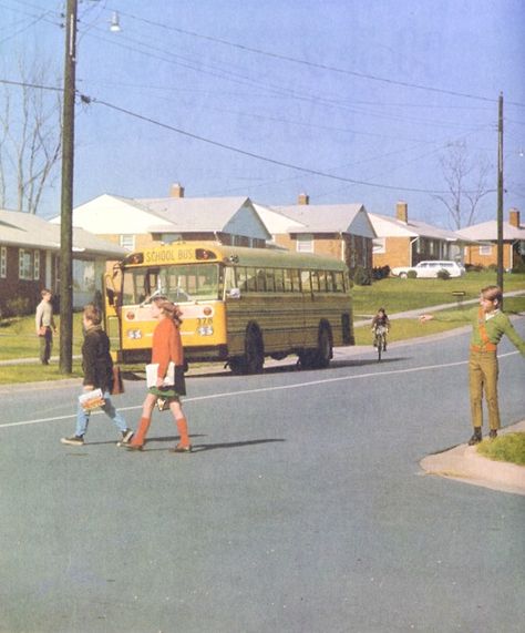 suburbman: suburbman: true 60s suburbia The number one in 2012. 1960s Suburbia, 50s Suburbia Aesthetic, 50’s Aesthetic, School Buses, Film Inspiration, Vintage Americana, American Dream, Vintage Pictures, 로고 디자인