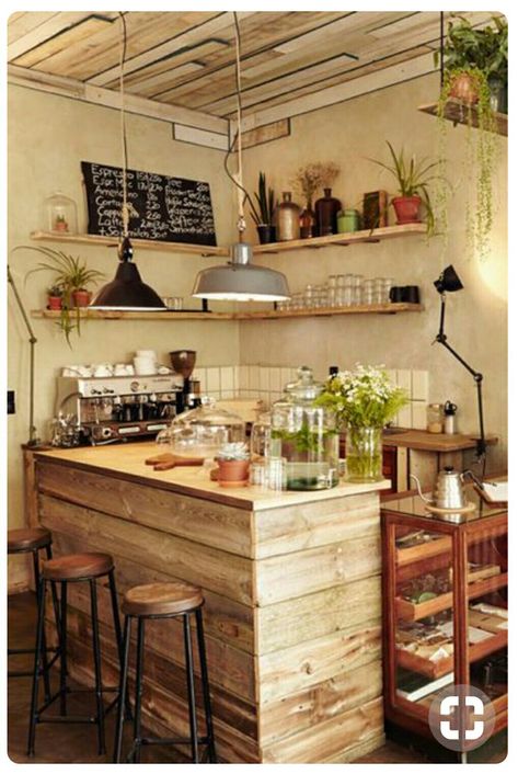 Kitchen Pallet Ideas, Small Coffee Shop, Opening A Restaurant, Coffee Shop Interior Design, Coffee Shop Ideas, Small Cafe, Coffee Shops Interior, Modern Restaurant, Modern Kitchen Cabinets