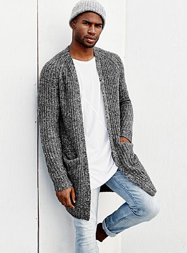 Long Cardigan Outfit Men, Men Cardigan Outfit, Mens Long Cardigan, Crochet Men, Cardigan Outfit, Sweaters And Cardigans, Maxi Cardigan, Knit Men, Cardigan Outfits