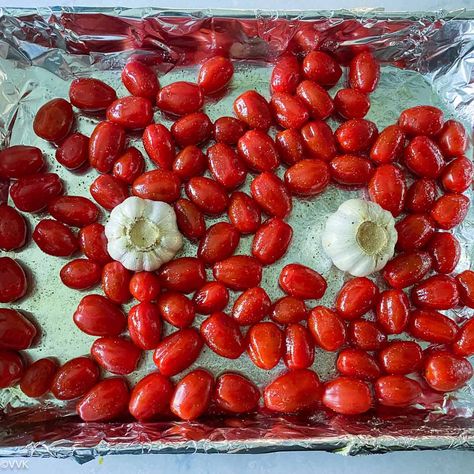 Roast Garlic And Tomatoes, Roasted Tomatoes And Garlic Oven, Roasted Garlic Cloves And Tomatoes, Roasted Cherry Tomatoes Oven, Roasted Garlic And Tomatoes, Roast Garlic Bulb, Roast Whole Garlic, Roasted Tomatoes And Garlic, Oven Roasted Cherry Tomatoes